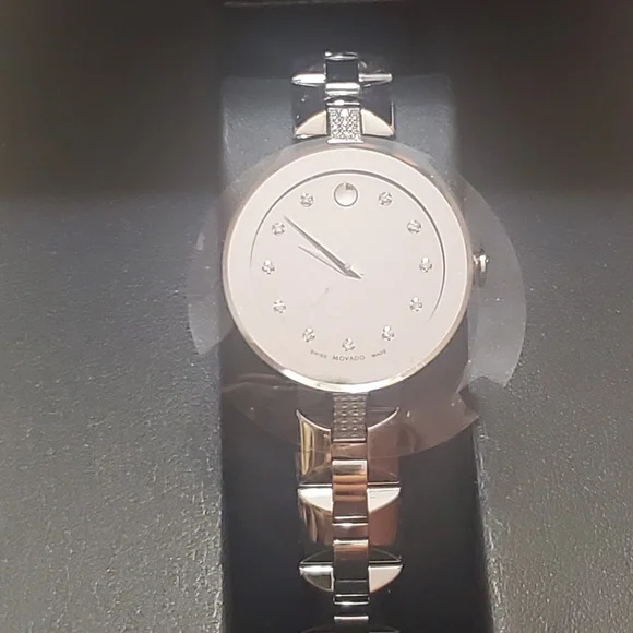 New Movado Sapphire diamond watch 0607193